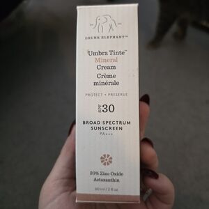Drunk Elephant Umbra Tinte Cream